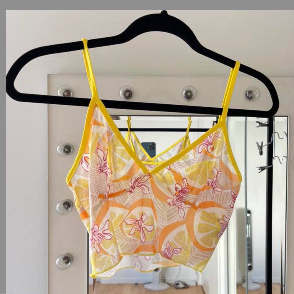 lemon mesh top